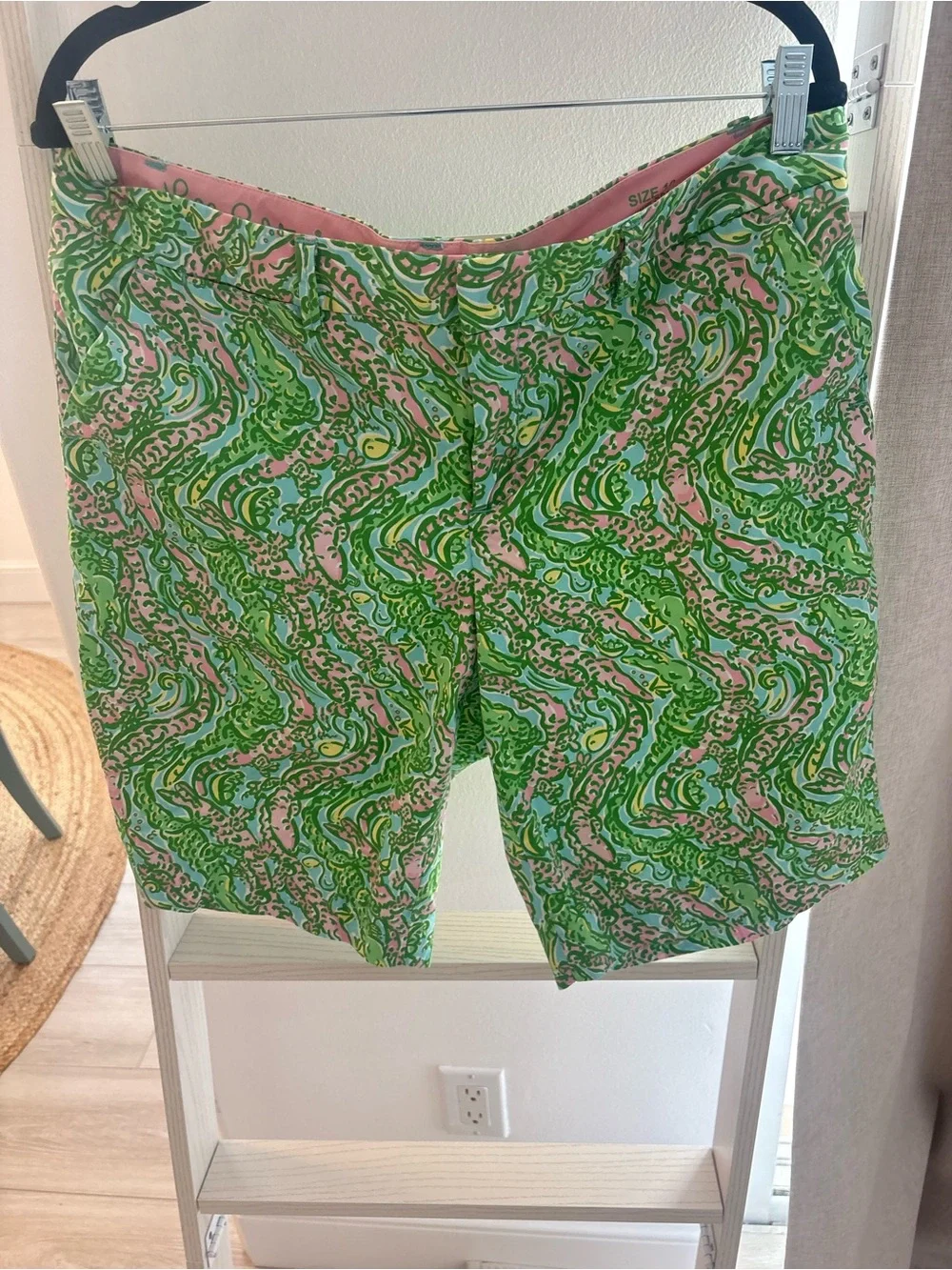Lilly Pulitzer women’s Patterned Green & Pink Shorts